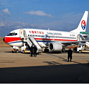 抚远机场货运航空快运业稳步发展的原因是什么？